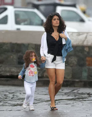 Salma Hayek OnlyFans Leaked Free Thumbnail Picture - #QypskJ68AQ