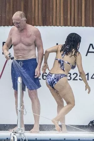 Salma Hayek OnlyFans Leaked Free Thumbnail Picture - #UHGb16G78x