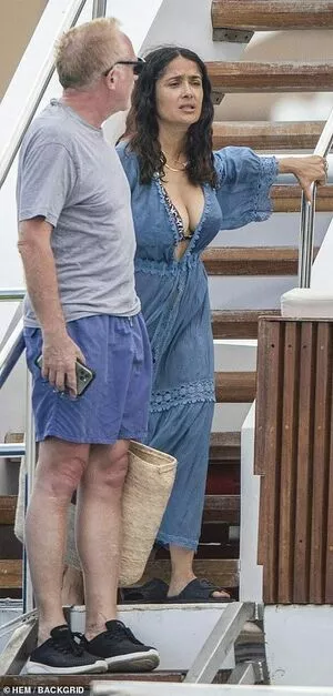 Salma Hayek OnlyFans Leaked Free Thumbnail Picture - #UQtWkjk0QD