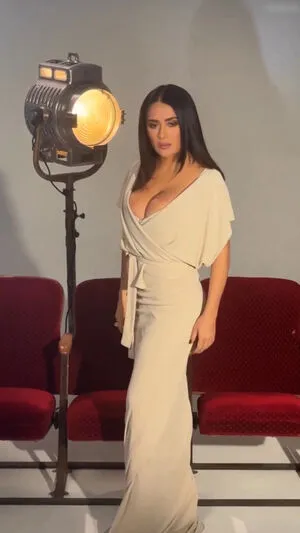 Salma Hayek OnlyFans Leaked Free Thumbnail Picture - #UvGI7dqxDt