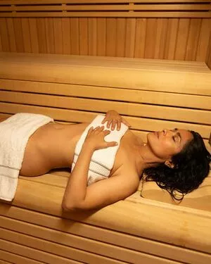 Salma Hayek OnlyFans Leaked Free Thumbnail Picture - #YfjZDUfgiN