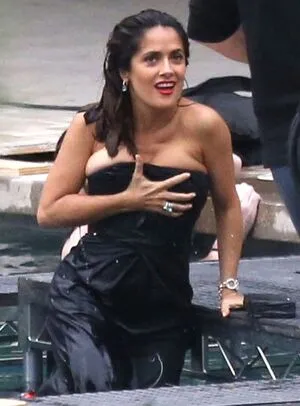 Salma Hayek OnlyFans Leaked Free Thumbnail Picture - #ZQBDwKBOBz