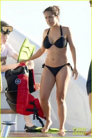 Salma Hayek OnlyFans Leaked Free Thumbnail Picture - #bjonPGSDFf
