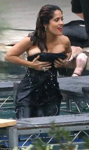 Salma Hayek OnlyFans Leaked Free Thumbnail Picture - #d38jN3f6pQ