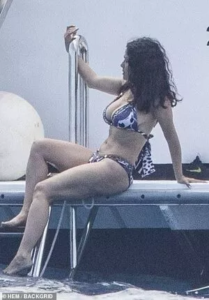 Salma Hayek OnlyFans Leaked Free Thumbnail Picture - #dDgZfmPuo9