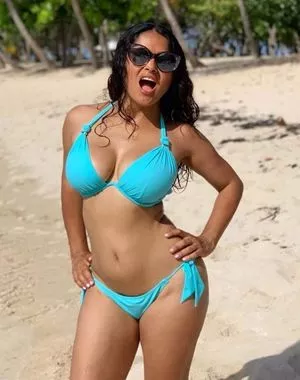 Salma Hayek OnlyFans Leaked Free Thumbnail Picture - #eRtrseWkJV