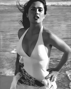 Salma Hayek OnlyFans Leaked Free Thumbnail Picture - #gdQPHG4Hkz
