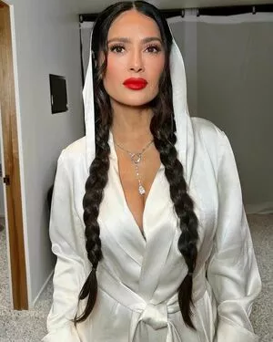 Salma Hayek OnlyFans Leaked Free Thumbnail Picture - #i1uL10FRIN