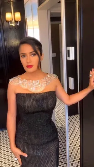 Salma Hayek OnlyFans Leaked Free Thumbnail Picture - #tN1AnxeOf8