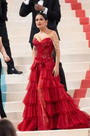 Salma Hayek OnlyFans Leaked Free Thumbnail Picture - #v0GvG3YW19