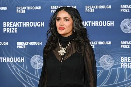 Salma Hayek OnlyFans Leaked Free Thumbnail Picture - #y7VYhbTZ5M