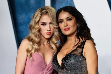 Salma Hayek OnlyFans Leaked Free Thumbnail Picture - #yESmfxACoF