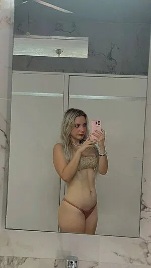 Salmaqui OnlyFans Leaked Free Thumbnail Picture - #DZAsEQOef4