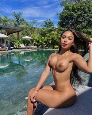 Salomevasquez OnlyFans Leaked Free Thumbnail Picture - #FPdJOUUxXX