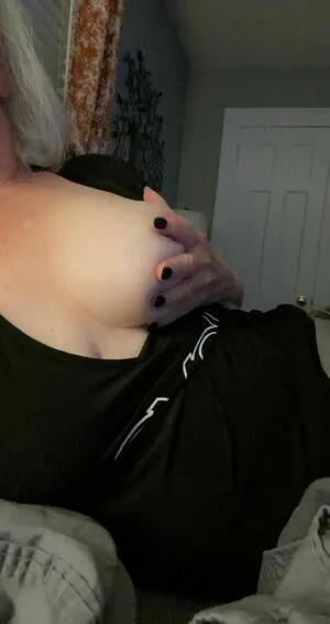 Salsa Nanny OnlyFans Leaked Free Thumbnail Picture - #4qjTmlXi7N