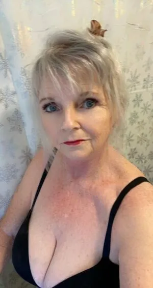 Salsa Nanny OnlyFans Leaked Free Thumbnail Picture - #63Q6COa5Xc