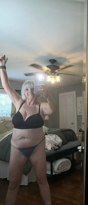 Salsa Nanny OnlyFans Leaked Free Thumbnail Picture - #XUcW8wVuzg
