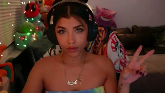 Saltygummibear OnlyFans Leaked Free Thumbnail Picture - #fk4vM22d3c