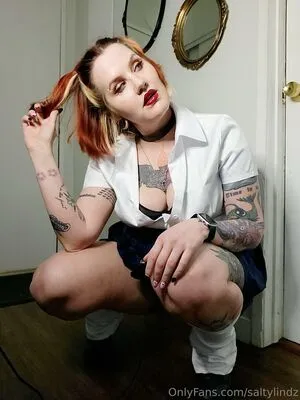 Saltylindz OnlyFans Leaked Free Thumbnail Picture - #NiLoyeQ407