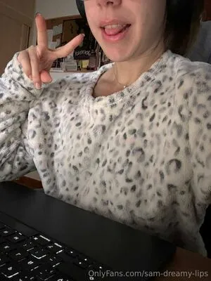 Sam Dreamy Lips OnlyFans Leaked Free Thumbnail Picture - #kQ1B4zanGk
