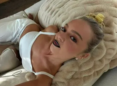 Samantha Riehl OnlyFans Leaked Free Thumbnail Picture - #PBUQScM2Fm