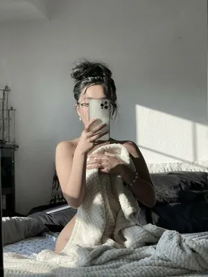 Samantha Yang Hmong OnlyFans Leaked Free Thumbnail Picture - #2XHsomHsRE