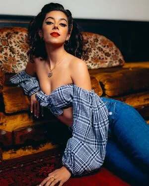 Samicamusic OnlyFans Leaked Free Thumbnail Picture - #nQ3nDiLUqd