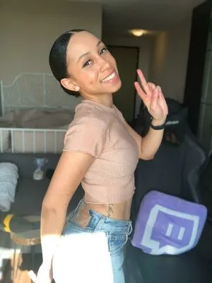 Samora OnlyFans Leaked Free Thumbnail Picture - #UCAx3N2Pkl