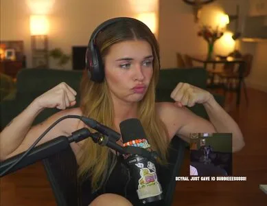 Samwitch OnlyFans Leaked Free Thumbnail Picture - #P40xr0izHq
