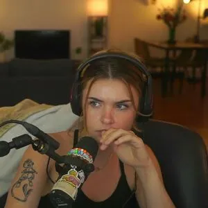 Samwitch OnlyFans Leaked Free Thumbnail Picture - #x0PJYNhops