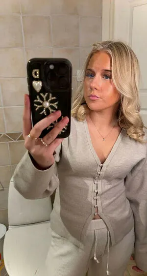 Sandrasnow07 OnlyFans Leaked Free Thumbnail Picture - #xZN4XB30ED