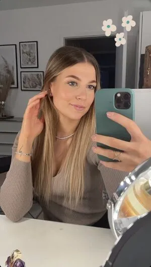 Sandrasuess92 OnlyFans Leaked Free Thumbnail Picture - #ZZWykbNwvK