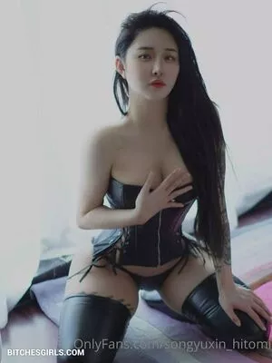 Sangyuxin Hitomi OnlyFans Leaked Free Thumbnail Picture - #93SobGCGdO