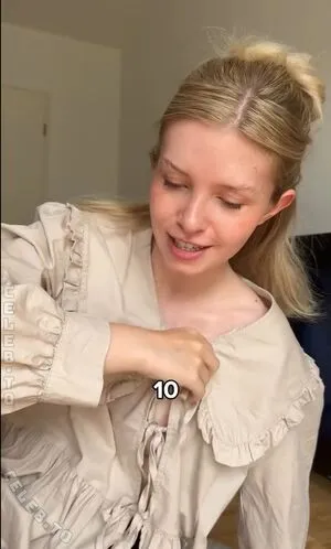 Saniskates OnlyFans Leaked Free Thumbnail Picture - #Ad1yMpAAka