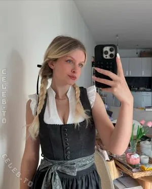 Saniskates OnlyFans Leaked Free Thumbnail Picture - #LWG8KW8gMH