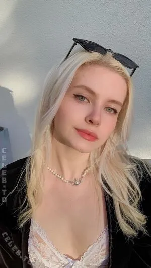 Saniskates OnlyFans Leaked Free Thumbnail Picture - #s5Kdjw3L6x