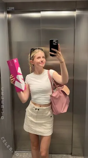 Saniskates OnlyFans Leaked Free Thumbnail Picture - #tMesgwhGDz