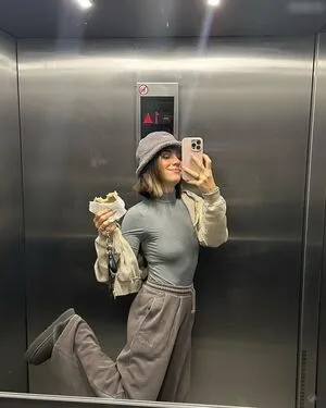 Santina Vergine OnlyFans Leaked Free Thumbnail Picture - #BM0FDQR0hy