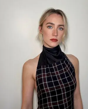 Saoirse Ronan OnlyFans Leaked Free Thumbnail Picture - #4opVWLfp9P