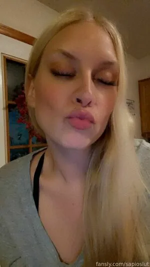 Sapioslut OnlyFans Leaked Free Thumbnail Picture - #OoOOga98R6