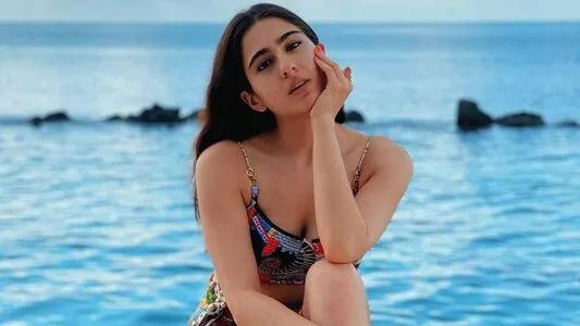 Sara Ali Khan OnlyFans Leaked Free Thumbnail Picture - #S0me2CeyD1