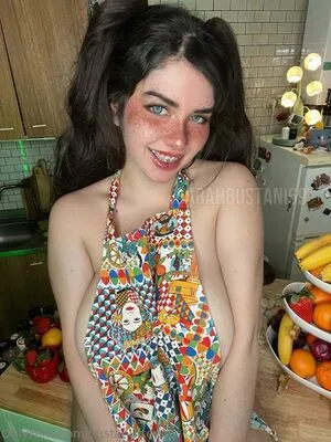 Sara Bustani OnlyFans Leaked Free Thumbnail Picture - #2DGe6tvDa0