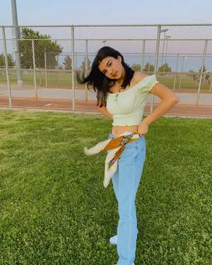 Sara Echeagaray OnlyFans Leaked Free Thumbnail Picture - #557U06GiRL