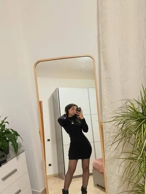 Sara Holmes OnlyFans Leaked Free Thumbnail Picture - #DjIMlIxa57