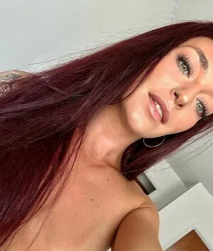 Sara Jade OnlyFans Leaked Free Thumbnail Picture - #0Sx1mU6zIv