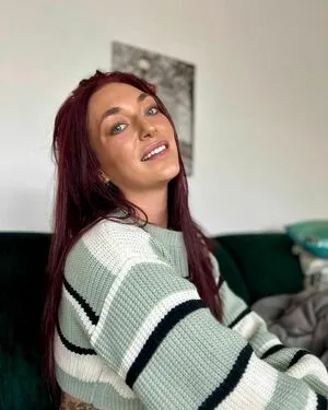 Sara Jade OnlyFans Leaked Free Thumbnail Picture - #2DArwSG7AN