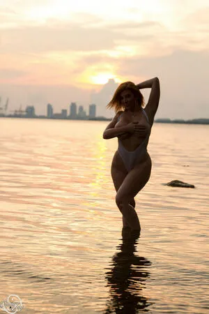 Sara Jay OnlyFans Leaked Free Thumbnail Picture - #mnnA37I2Ts