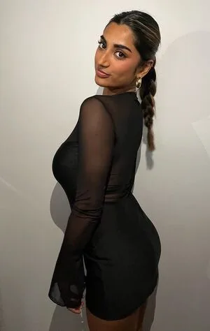Sara K OnlyFans Leaked Free Thumbnail Picture - #w1G0kmfWjK