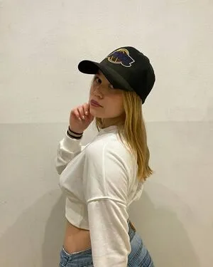 Sara Manner OnlyFans Leaked Free Thumbnail Picture - #Gp4EgM1uou