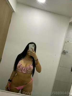 Sara Monte OnlyFans Leaked Free Thumbnail Picture - #4XIKtn9Md4